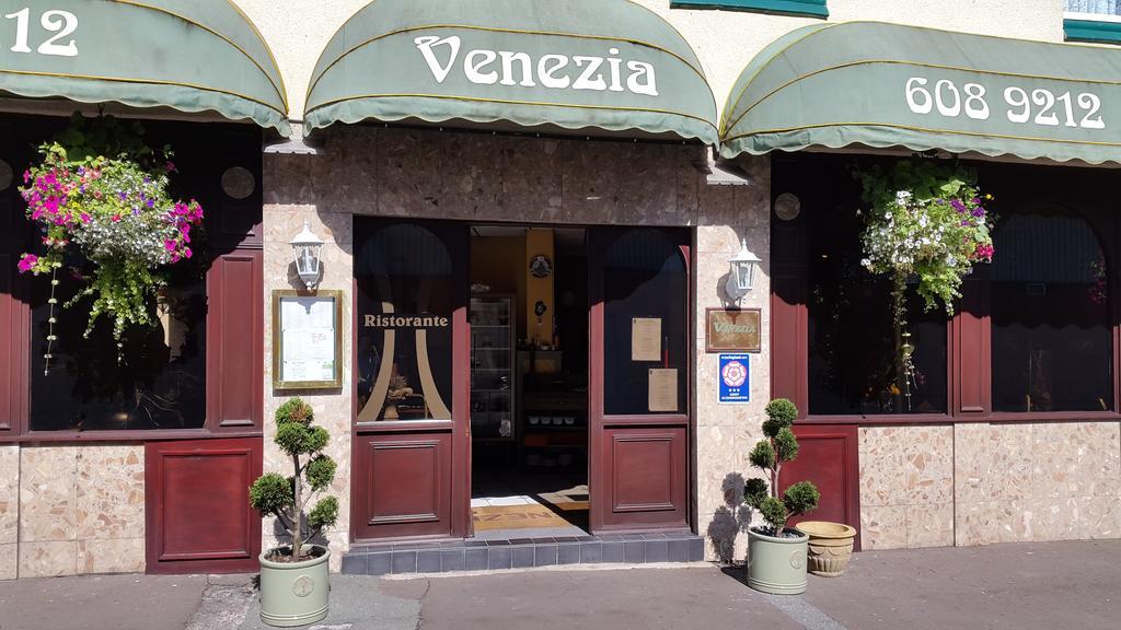 Villa Venezia Birkenhead Exterior foto